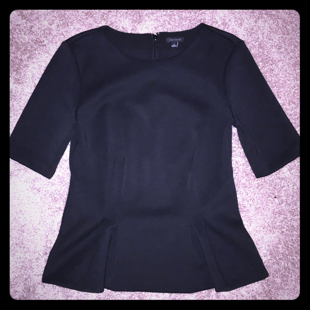Gorgeous Ann Taylor Fitted Peplum Top